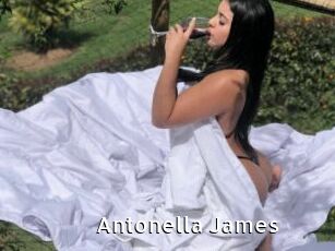 Antonella_James