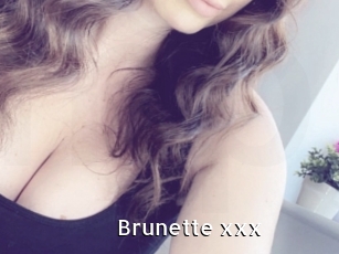 Brunette_xxx